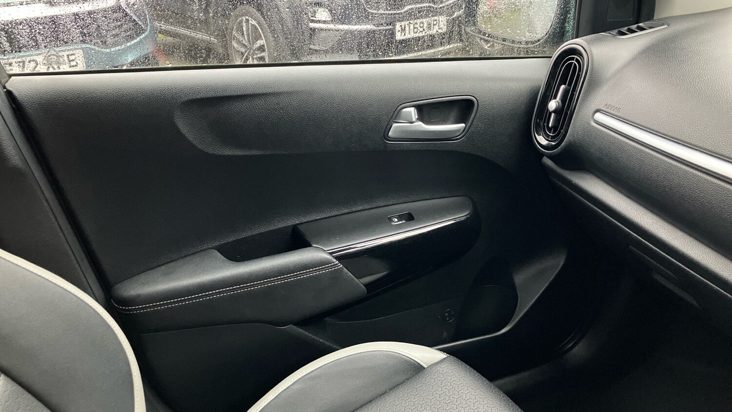 Used Kia Picanto 2023 for sale - 77504027: Photo 45