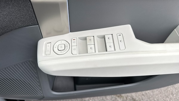 Used Kia EV3 2025 for sale - 76143097: Photo 30