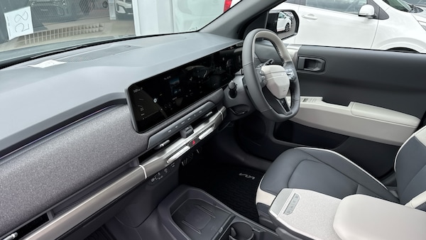 Used Kia EV3 2025 for sale - 76143097: Photo 9
