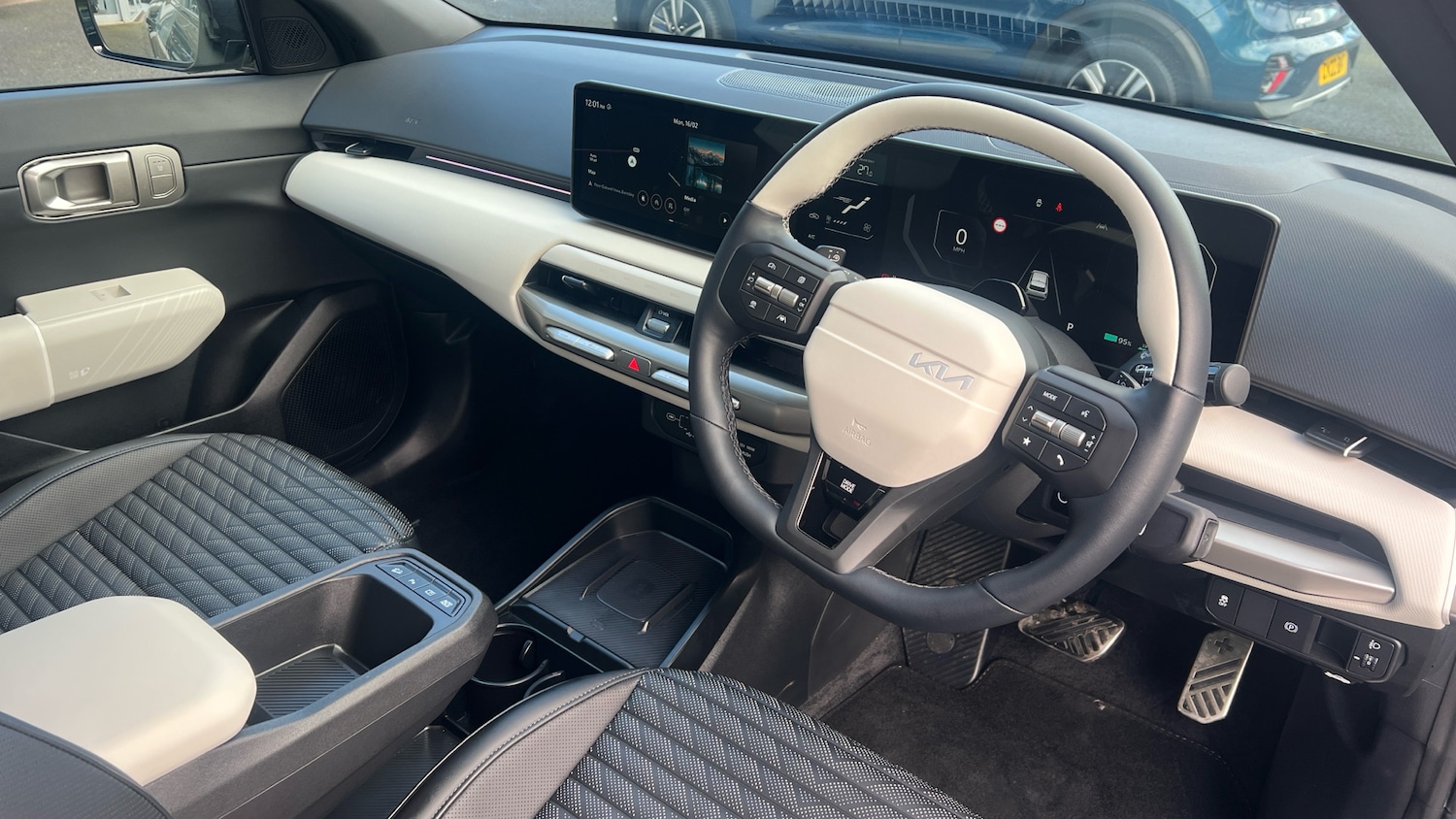 Used Kia EV4 2025 for sale - 77541913: Photo 11