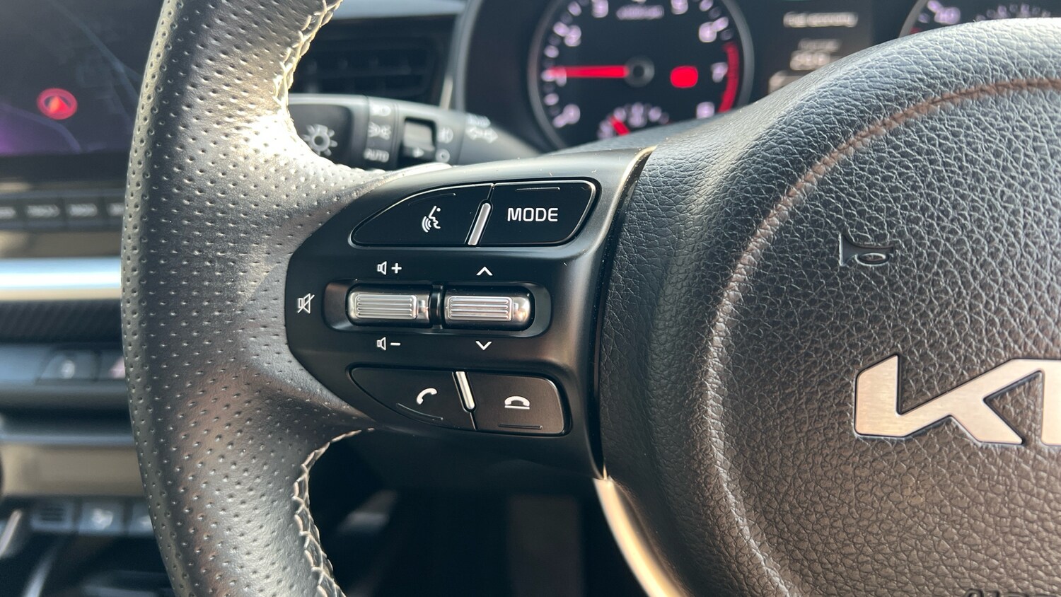 Used Kia Stonic 2024 for sale - 77883769: Photo 28