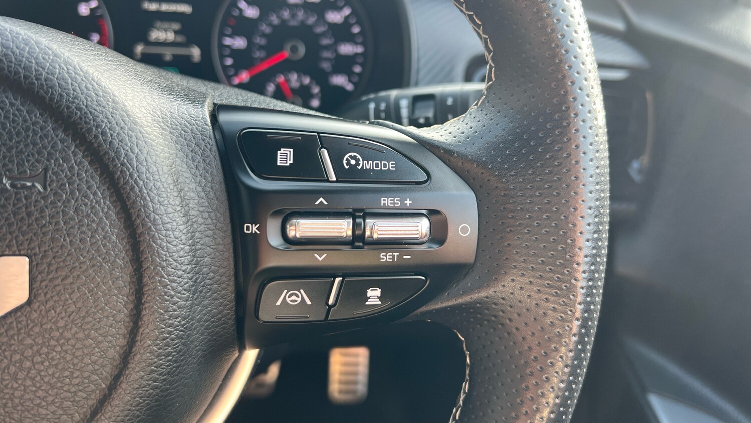 Used Kia Stonic 2024 for sale - 77883769: Photo 29