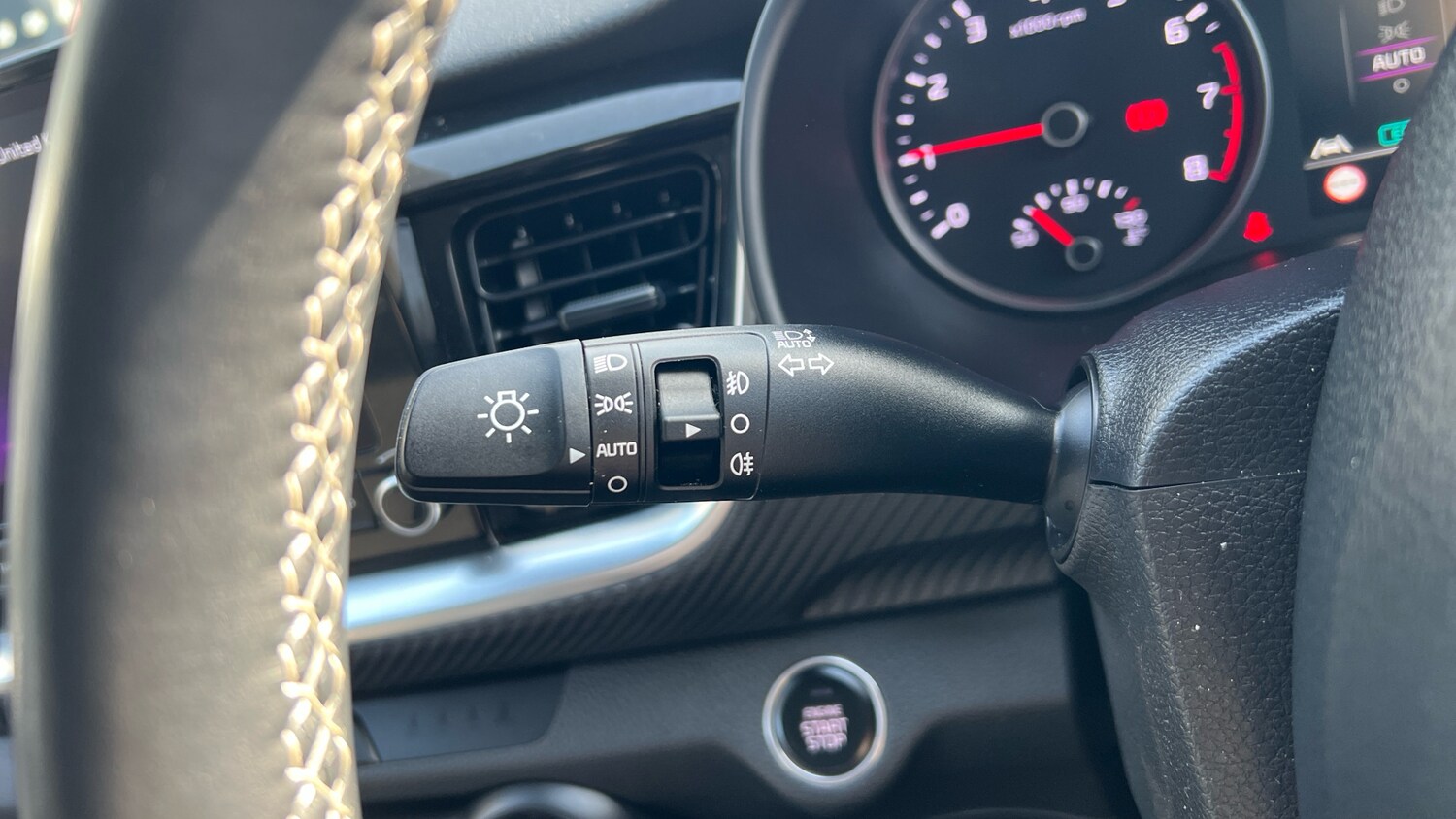 Used Kia Stonic 2024 for sale - 77883769: Photo 30