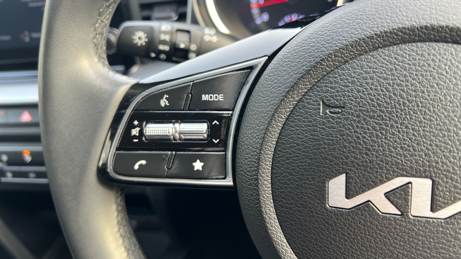 Used Kia XCeed 2023 for sale - 77847649: Photo 28