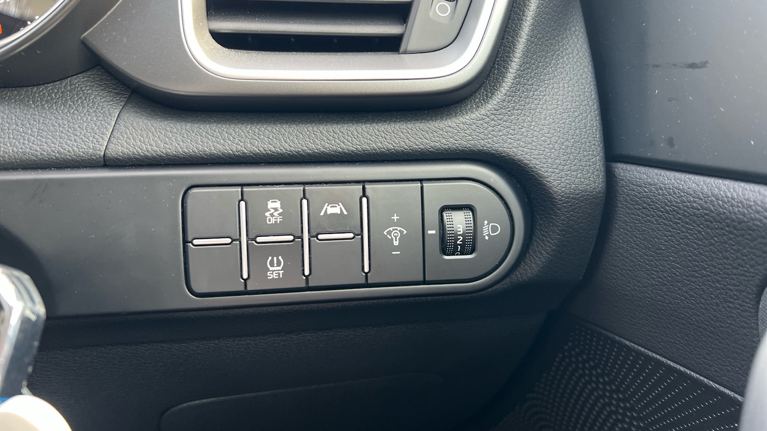 Used Kia XCeed 2023 for sale - 77847649: Photo 32