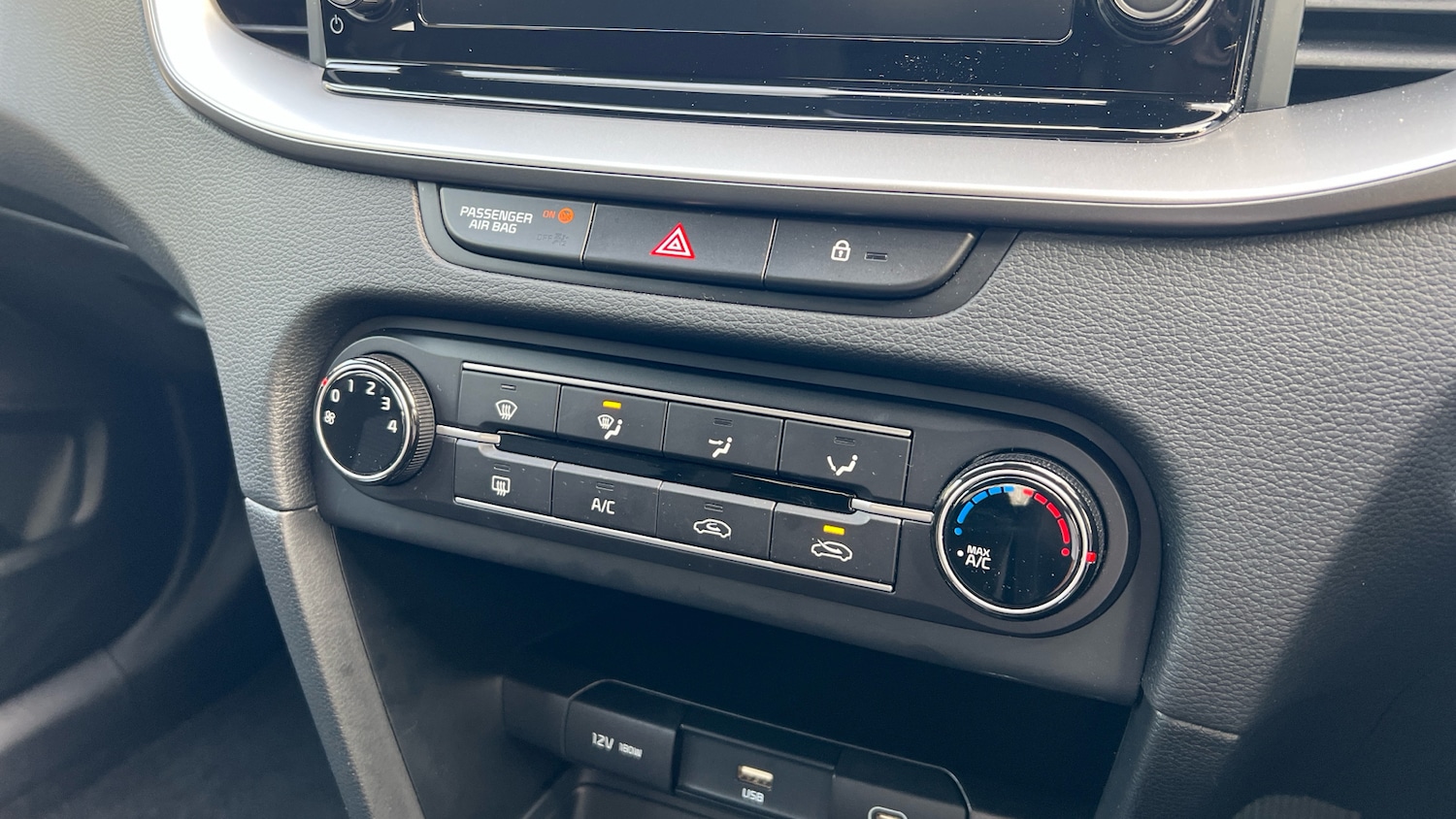 Used Kia XCeed 2023 for sale - 77847649: Photo 35