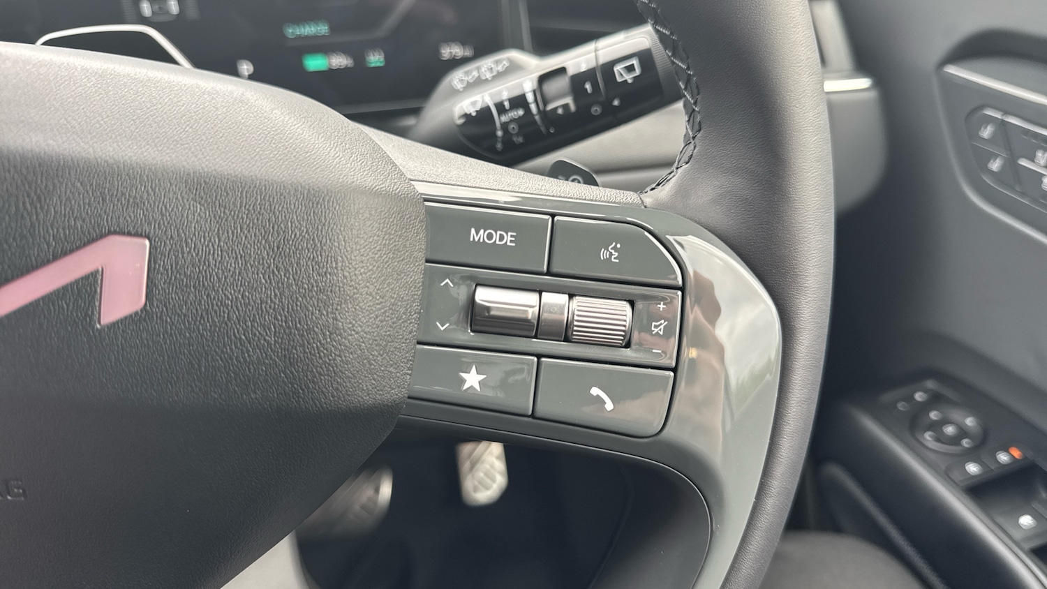 Used Kia EV9 2025 for sale - 77326005: Photo 21