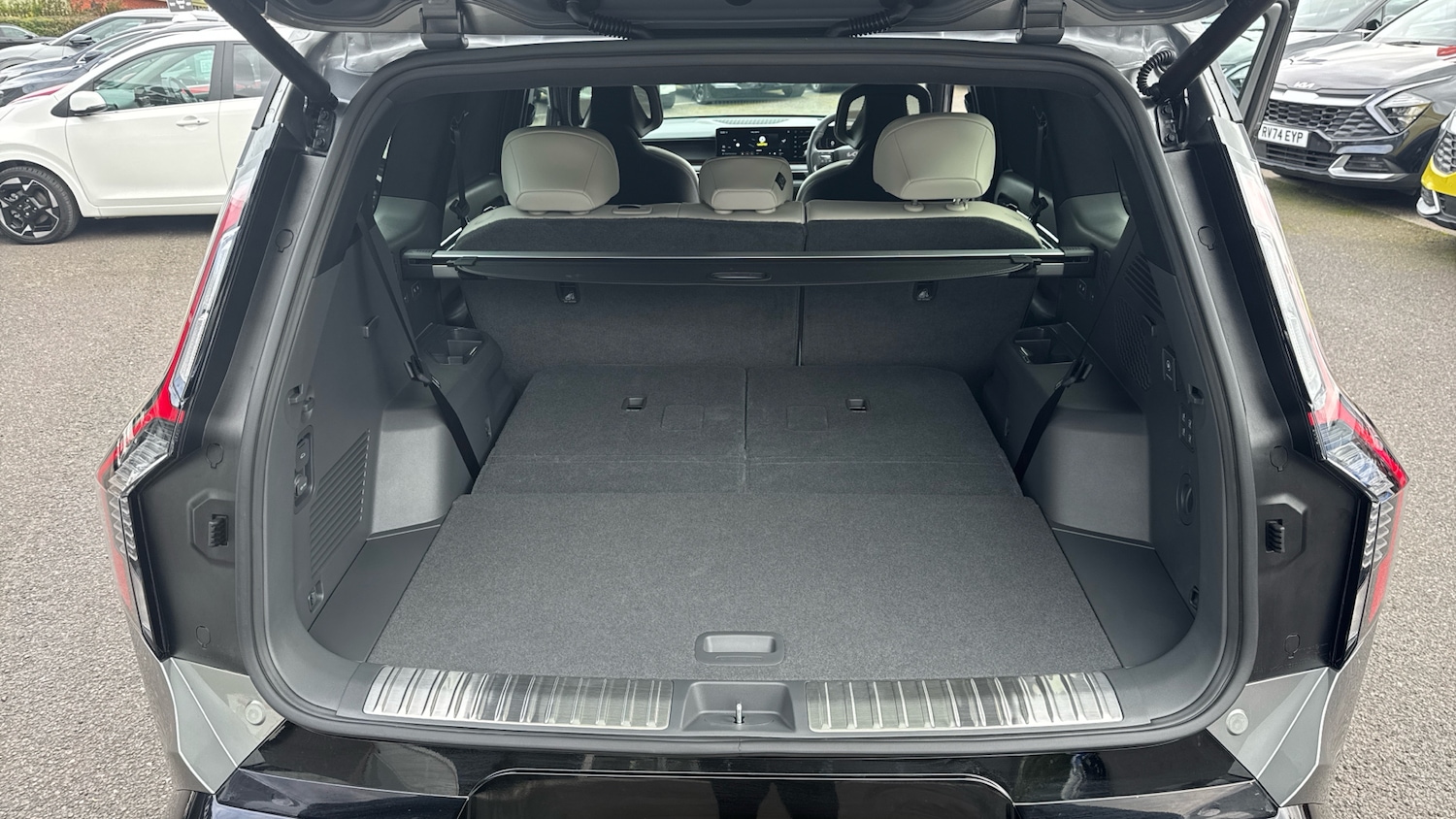 Used Kia EV9 2025 for sale - 77326005: Photo 4