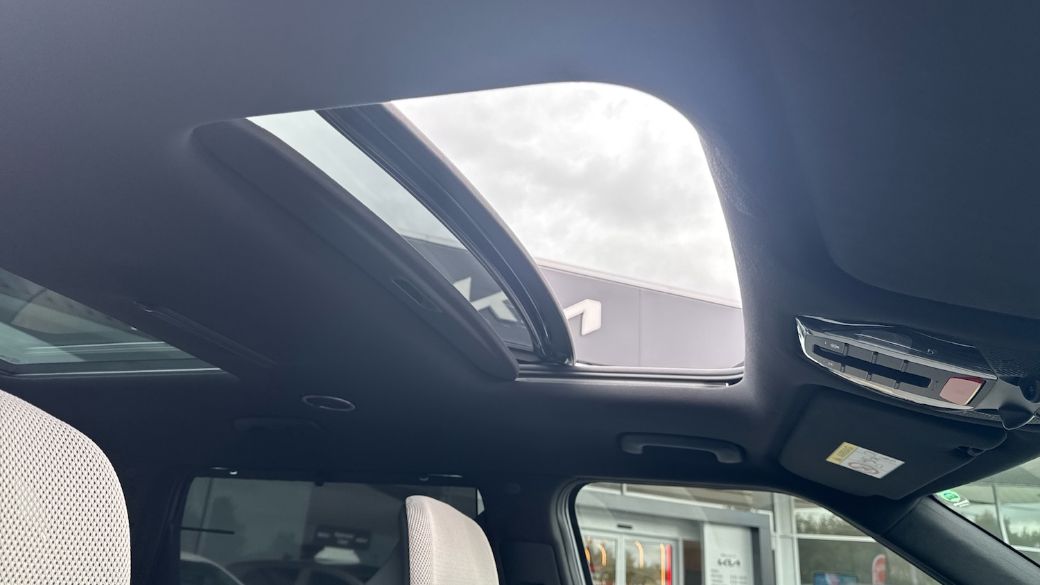 Used Kia EV9 2025 for sale - 77326005: Photo 40