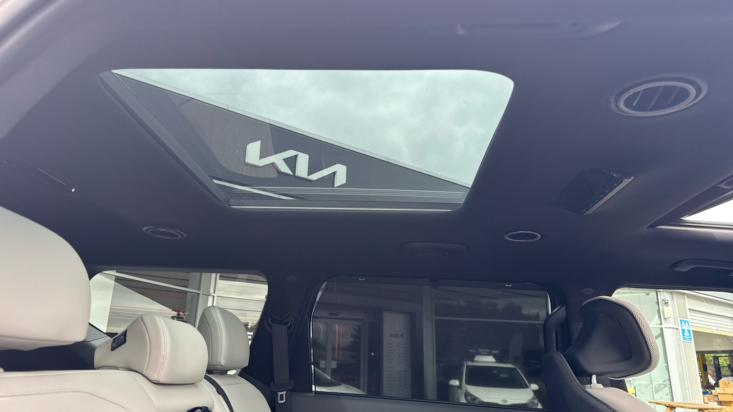 Used Kia EV9 2025 for sale - 77326005: Photo 44