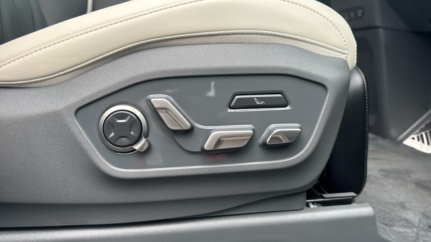 Used Kia EV9 2025 for sale - 77326005: Photo 47