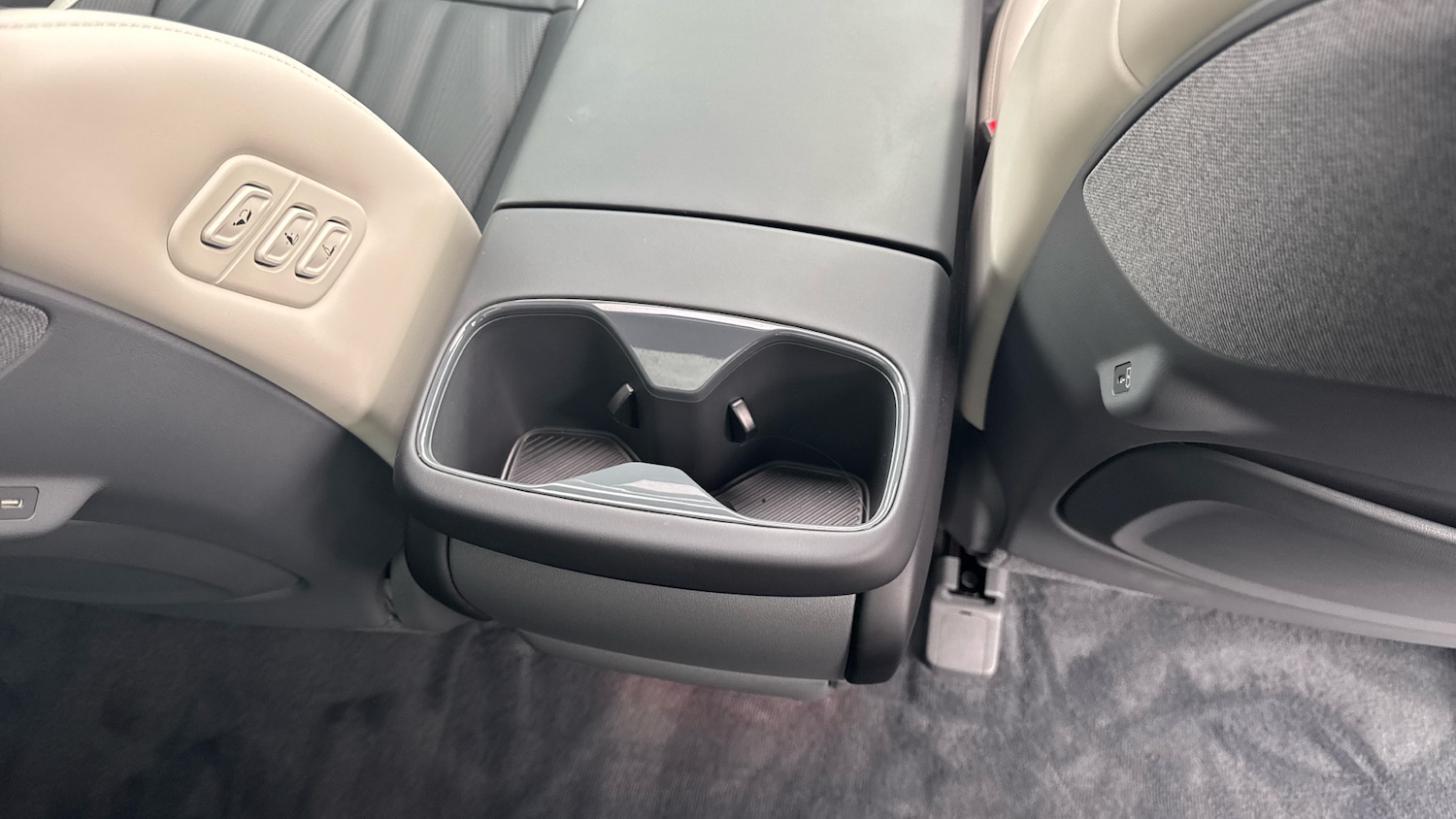 Used Kia EV9 2025 for sale - 77326005: Photo 49