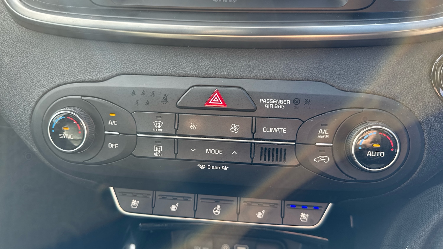 Used Kia Sorento 2017 for sale - 78199415: Photo 32