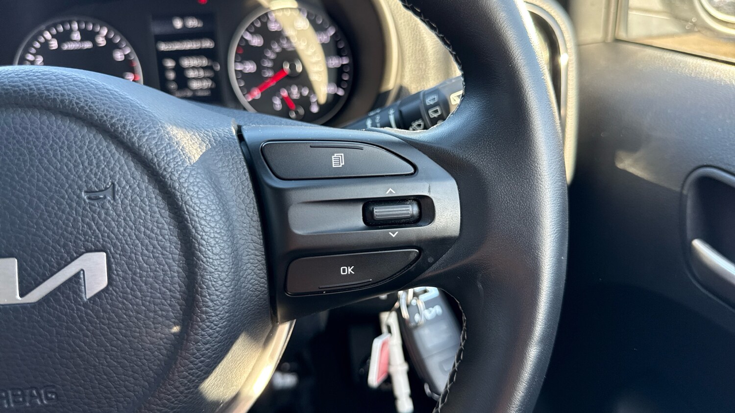 Used Kia Picanto 2023 for sale - 78131685: Photo 35