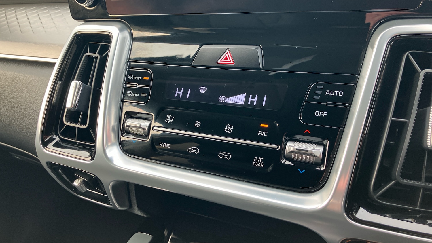 Used Kia Sorento 2021 for sale - 77300299: Photo 50