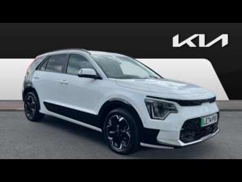2025 (74) - 150kW 4 65kWh 5dr Auto Electric Estate
