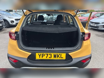 Used Kia Stonic 2023 for sale - 78847143: Photo