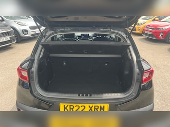 Used Kia Stonic 2022 for sale - 78680478: Photo