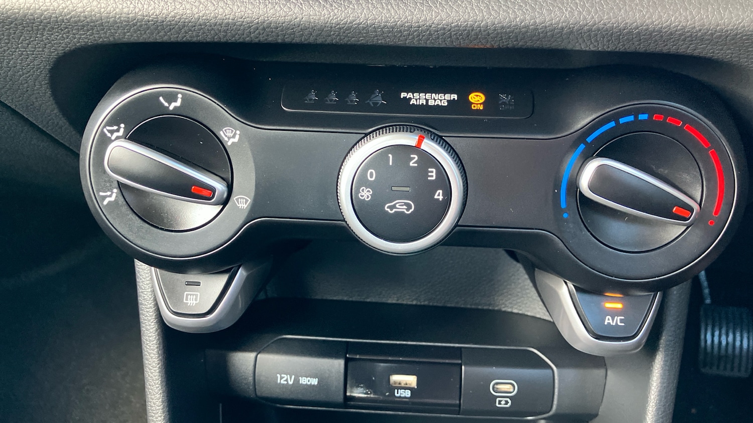 Used Kia Picanto 2024 for sale - 76663614: Photo 30