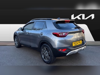 Used Kia Stonic 2024 for sale - 76737924: Photo