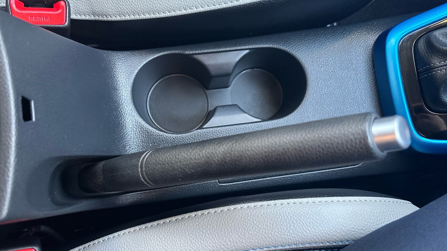 Used Kia Stonic 2024 for sale - 76737924: Photo 35