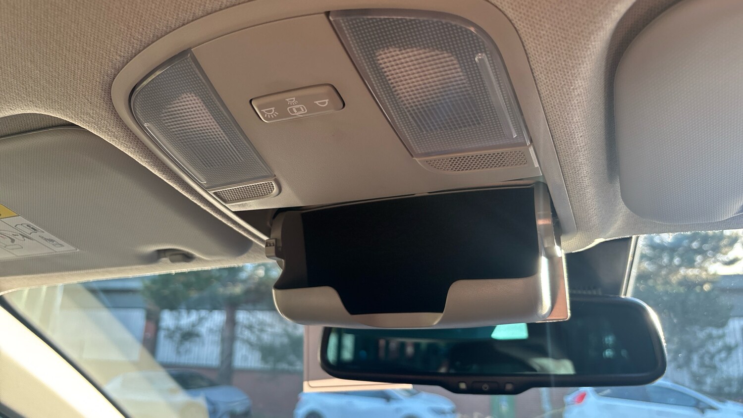 Used Kia Stonic 2024 for sale - 76737924: Photo 38