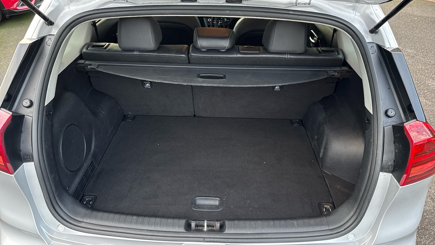 Used Kia Niro 2020 for sale - 76426229: Photo 4