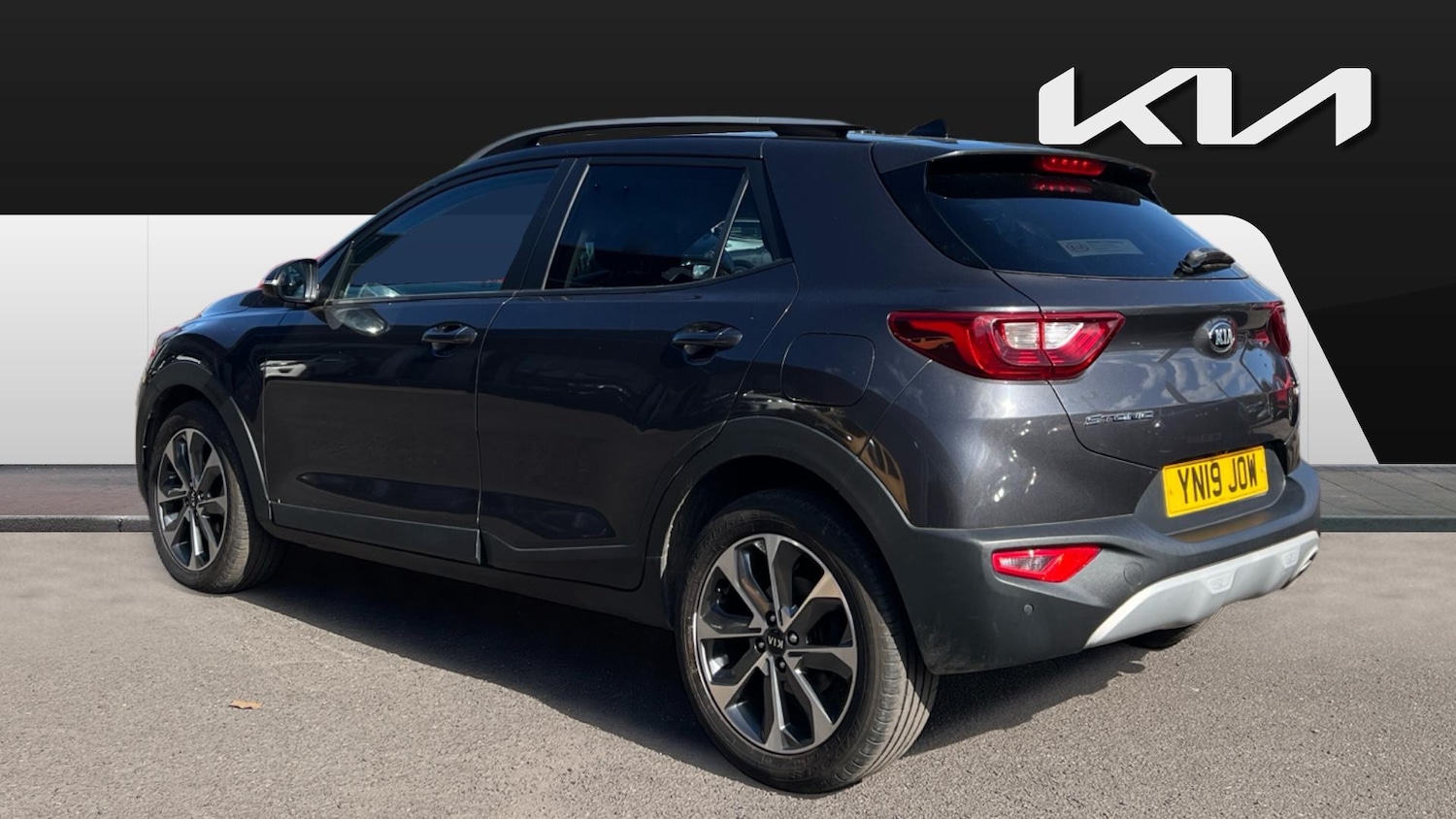 Used Kia Stonic 2019 for sale - 78131345: Photo 2