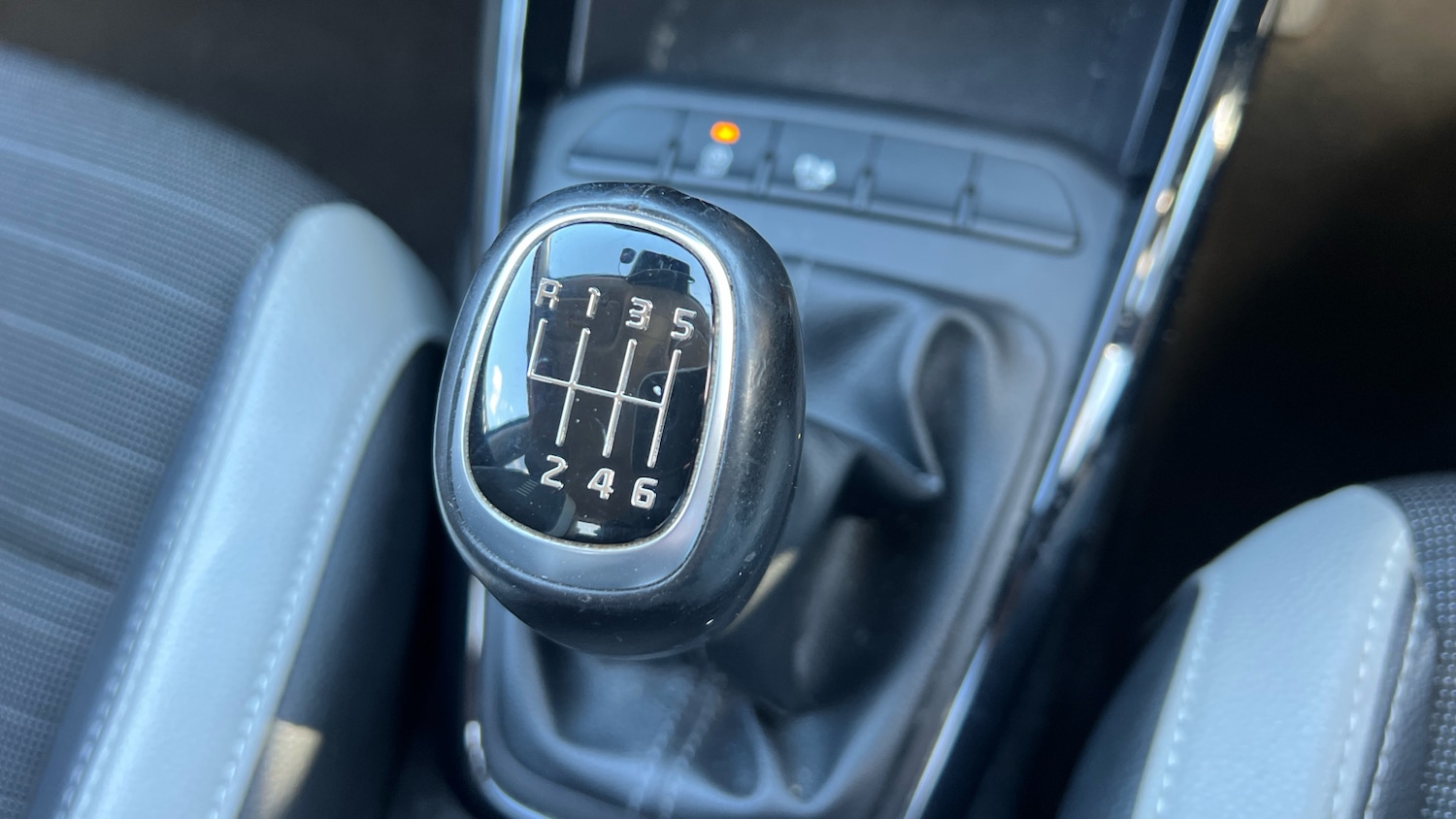 Used Kia Stonic 2019 for sale - 78131345: Photo 37