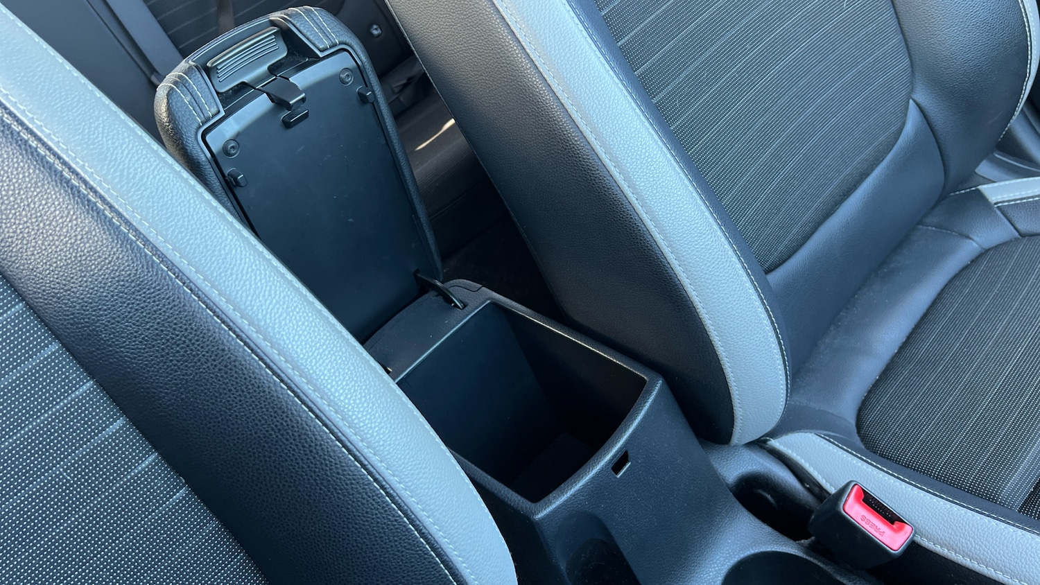 Used Kia Stonic 2019 for sale - 78131345: Photo 41