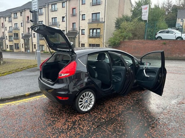 Used Ford Fiesta 2012 for sale - 68708828: Photo 15