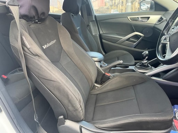 Used Hyundai Veloster 2014 for sale - 68885673: Photo 18