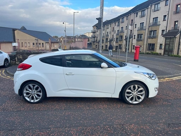 Used Hyundai Veloster 2014 for sale - 68885673: Photo 9