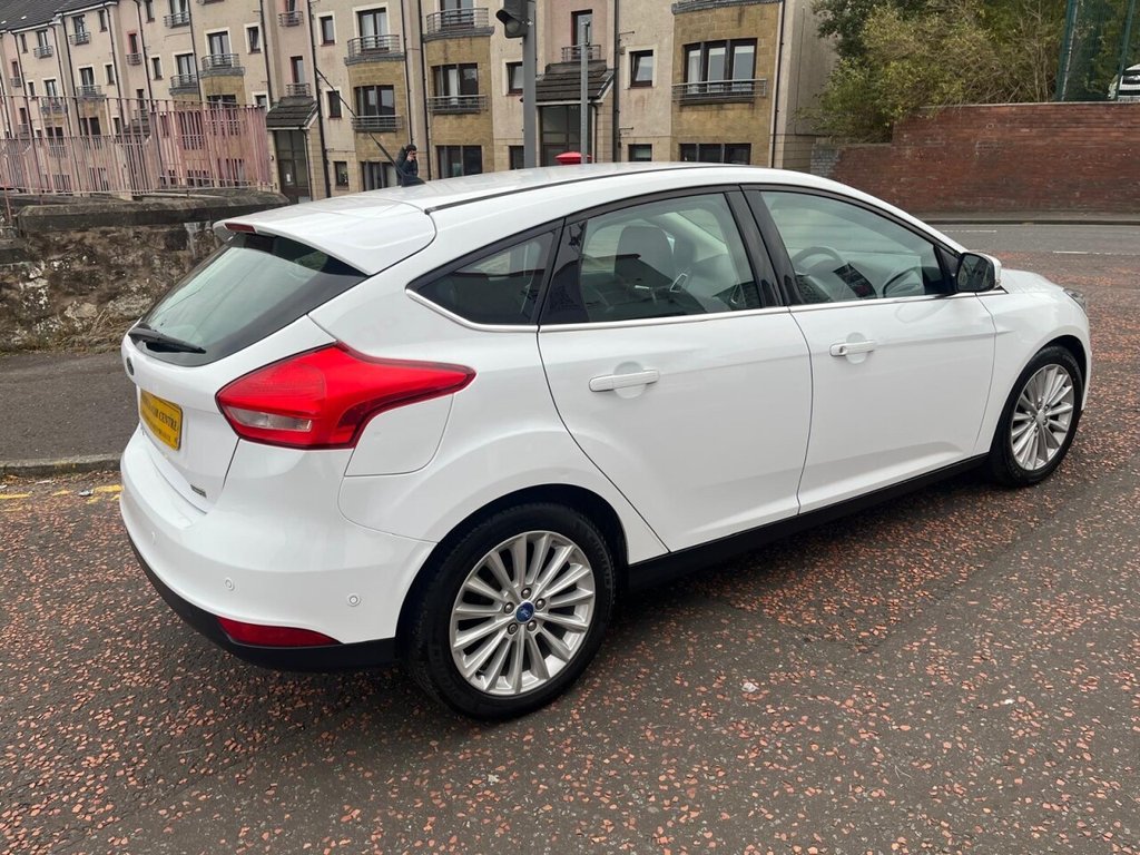 Used Ford Focus 2016 for sale - 76558660: Photo 2