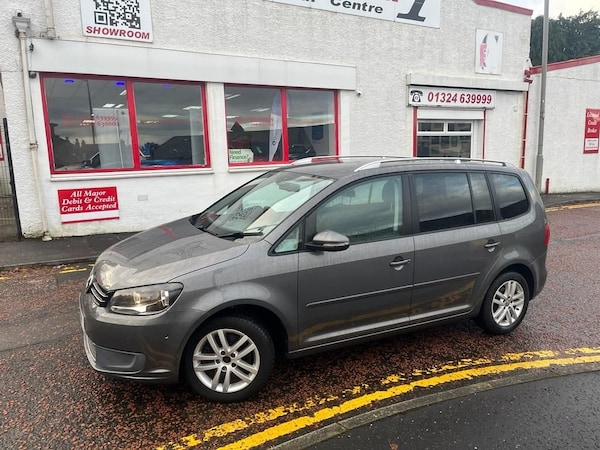 Used Volkswagen Touran 2011 for sale - 69634300: Photo 1