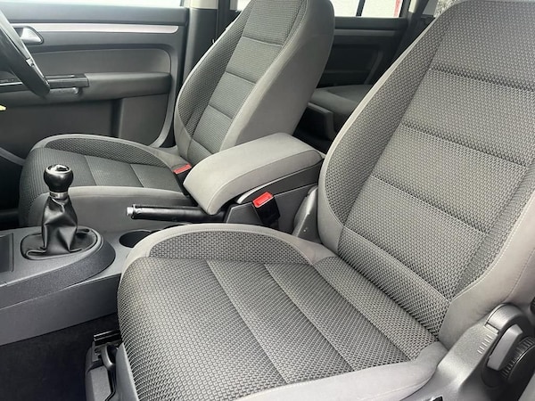 Used Volkswagen Touran 2011 for sale - 69634300: Photo 28