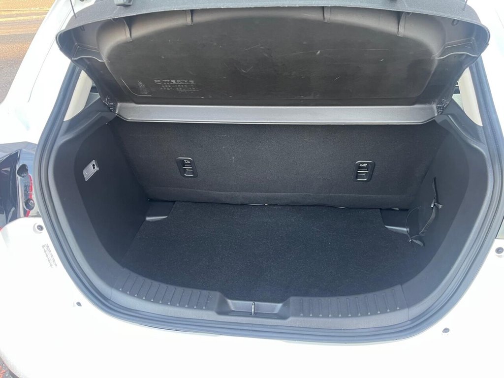 Used Mazda Mazda2 2016 for sale - 76509528: Photo 25