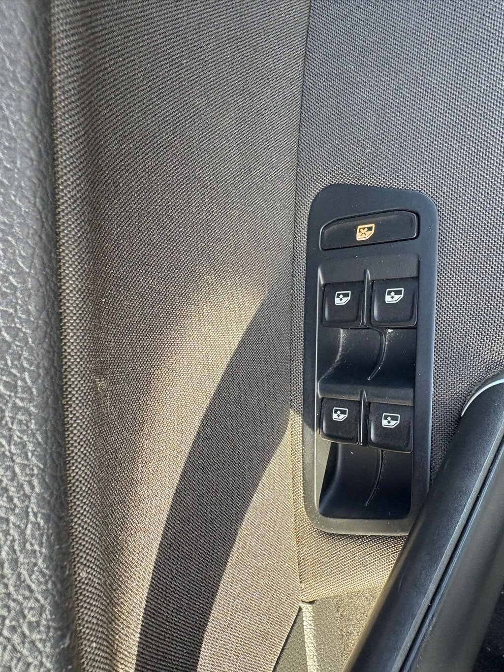 Used Volkswagen Golf 2017 for sale - 77668792: Photo 18