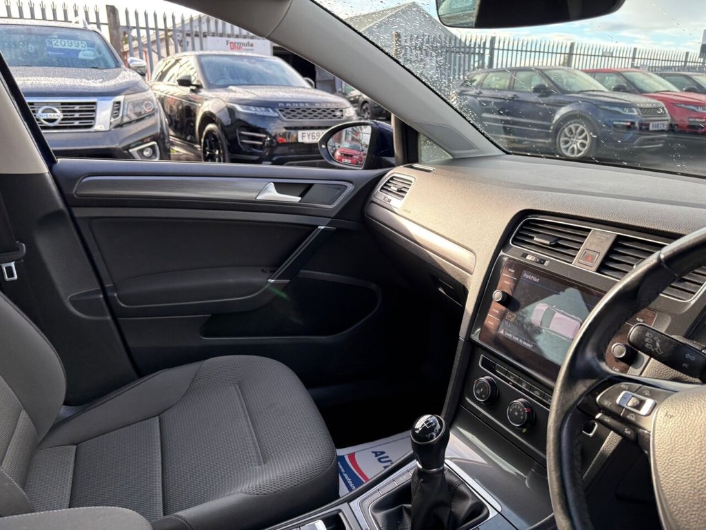 Used Volkswagen Golf 2017 for sale - 77668792: Photo 20