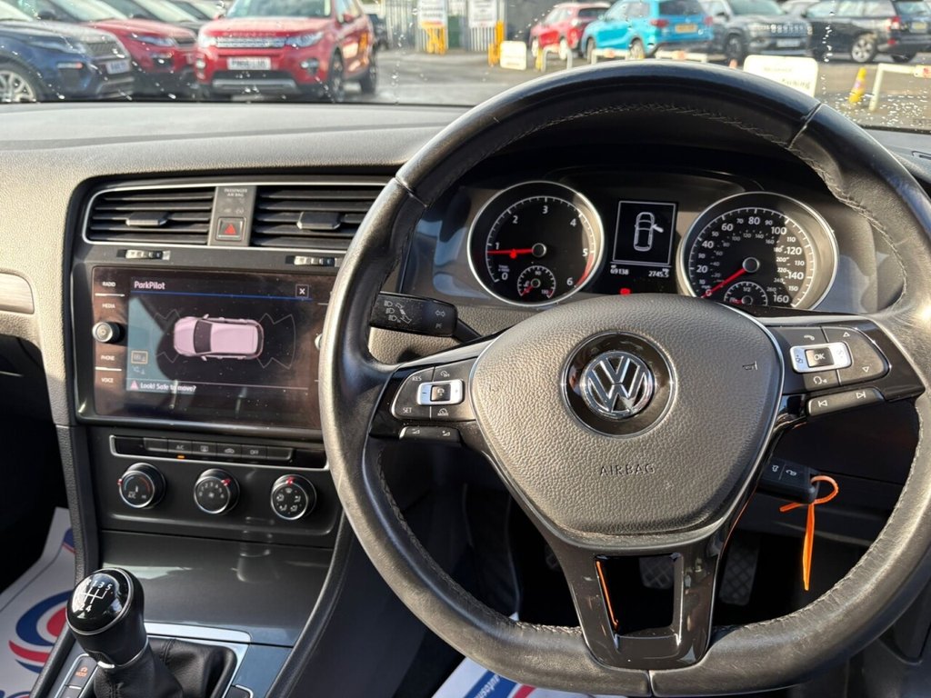 Used Volkswagen Golf 2017 for sale - 77668792: Photo 22