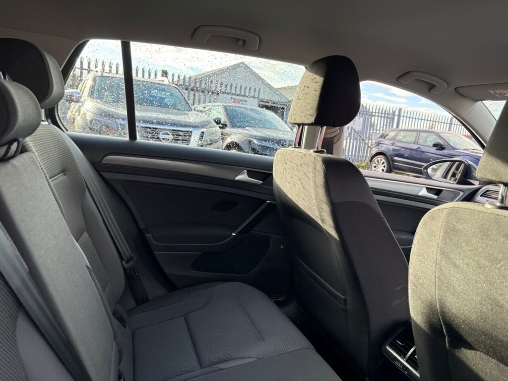 Used Volkswagen Golf 2017 for sale - 77668792: Photo 28