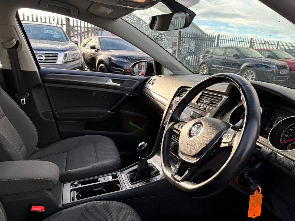 Used Volkswagen Golf 2017 for sale - 77668792: Photo 39