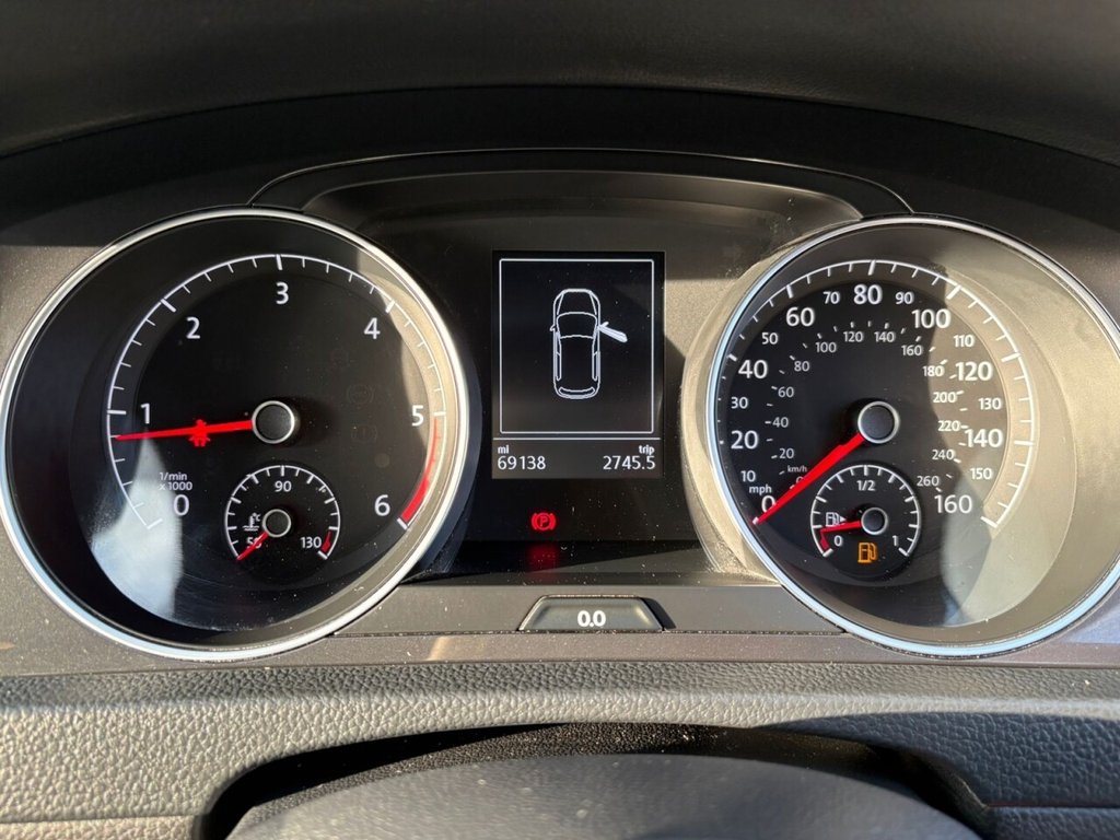 Used Volkswagen Golf 2017 for sale - 77668792: Photo 42