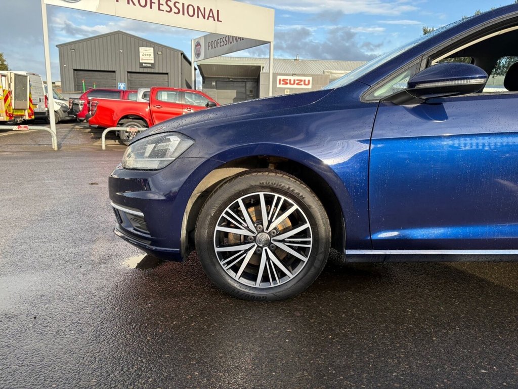 Used Volkswagen Golf 2017 for sale - 77668792: Photo 45