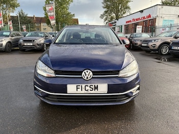 Used Volkswagen Golf 2017 for sale - 77668792: Photo