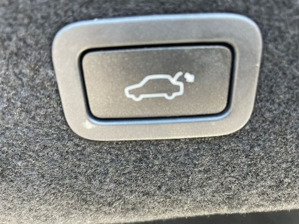 Used Jaguar XF 2018 for sale - 74391335: Photo 13