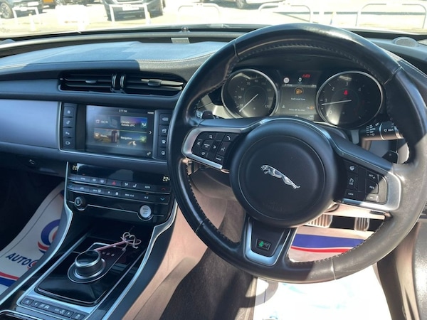 Used Jaguar XF 2018 for sale - 74391335: Photo 19