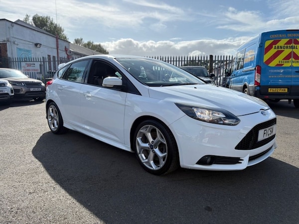 Used Ford Focus 2014 for sale - 75527564: Photo 3