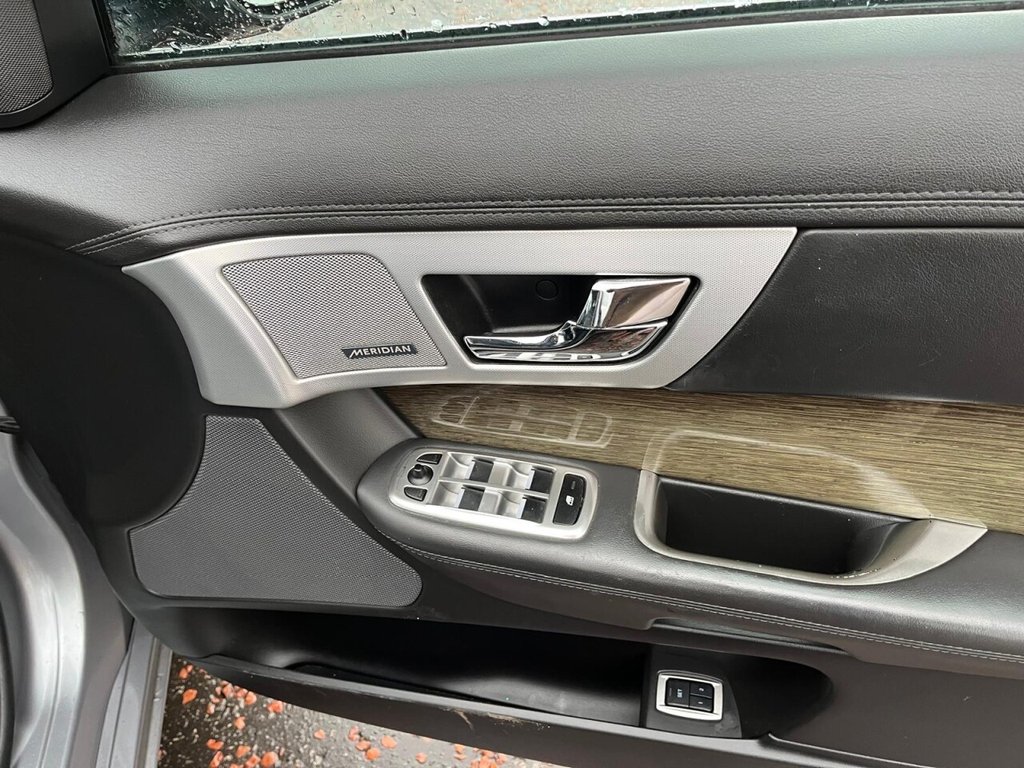 Used Jaguar XF 2015 for sale - 77153126: Photo 17