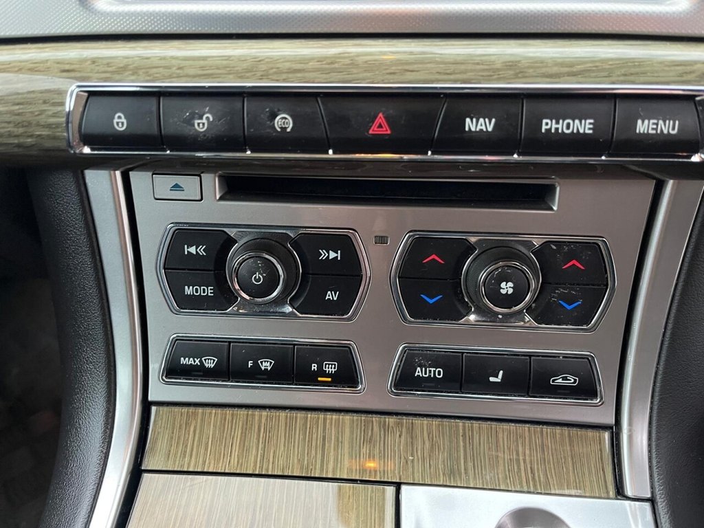 Used Jaguar XF 2015 for sale - 77153126: Photo 26